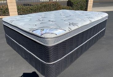 Cal King Orthopedic Bamboo Pillow Top Mattress!!