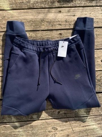 NWT Nike Fleece Tech 2025 Joggers 2 SIZES AVAILABLE