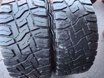 Selling (2) tires 35x12.50r20 toyo open contry rt