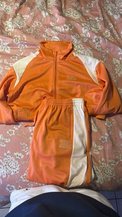 Sinclair track suit size large