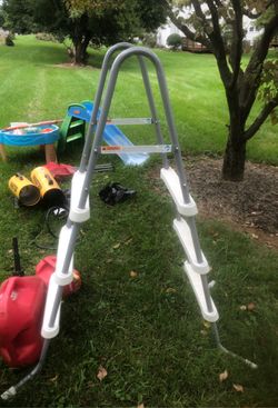 Ladder for 42” pool never used
