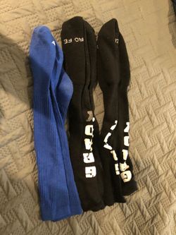 3 pairs of soccer kids socks