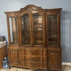 VINTAGE CHINA CABINET