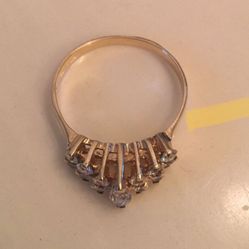 Gold Ring With Diamonds