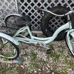 Tricycle, Cyan Blue 