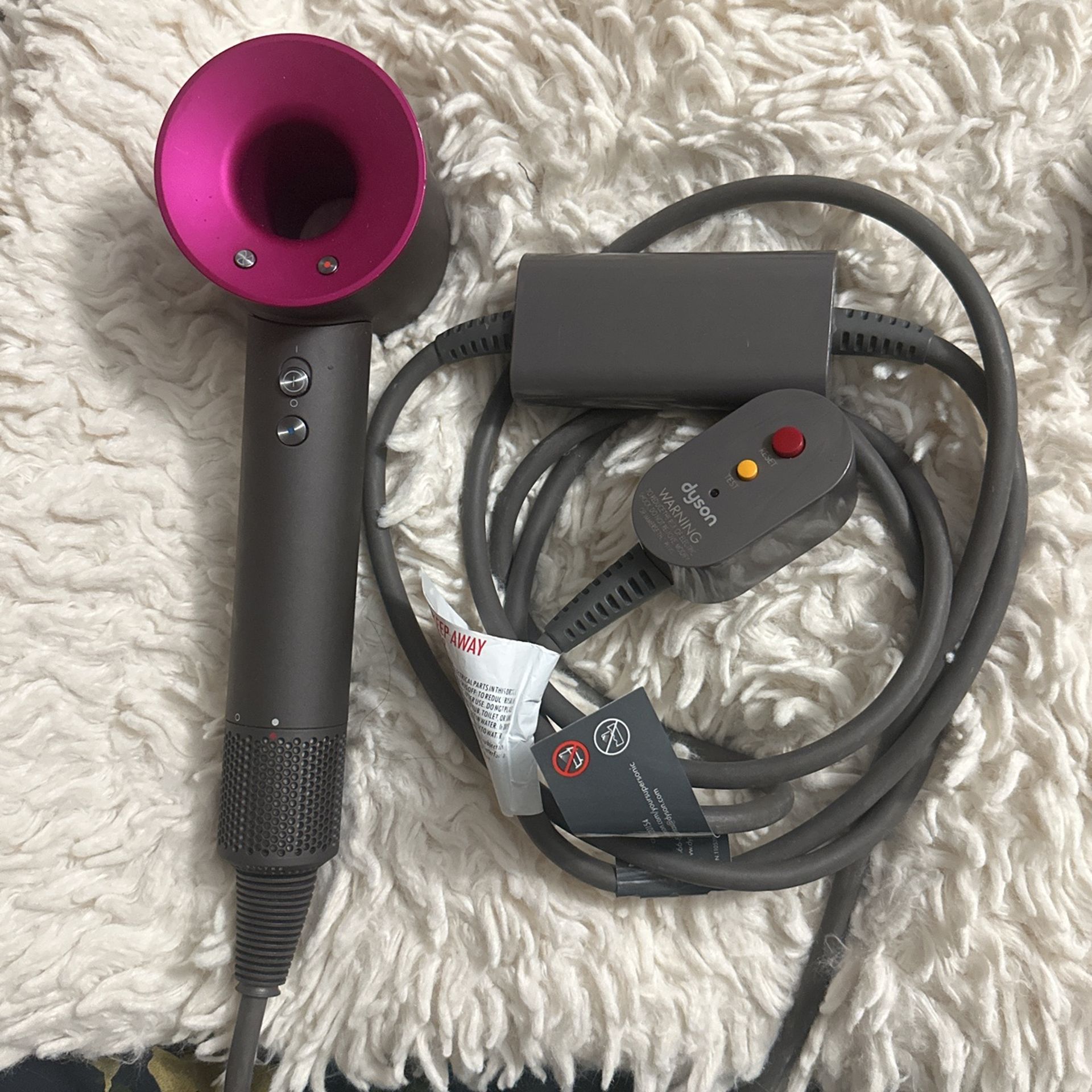 Fuchsia Dyson SuperSonic Hair Dryer 