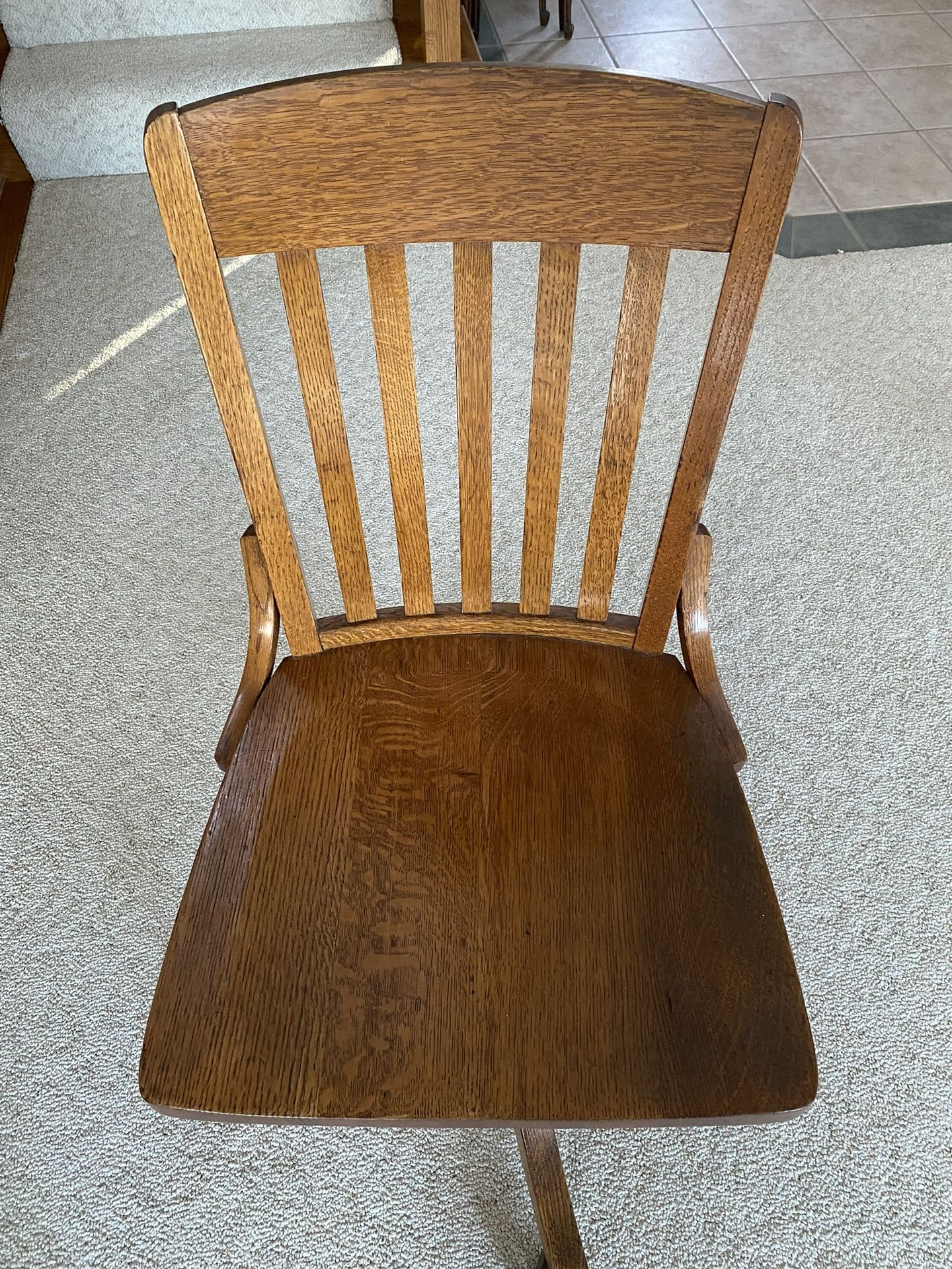 Wood bankers desk chair; Vintage