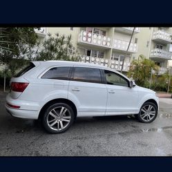 Audi Q7 2012