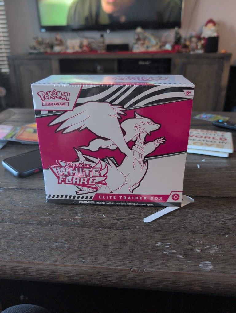 Pokemon White Flare ETB Mm