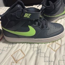 Boys Shoes Size 5 And 6