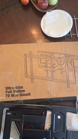 USX MOUNT Ultra-Slim Full Motion TV Wall Mount (37-90") Model XML606 - Open Box