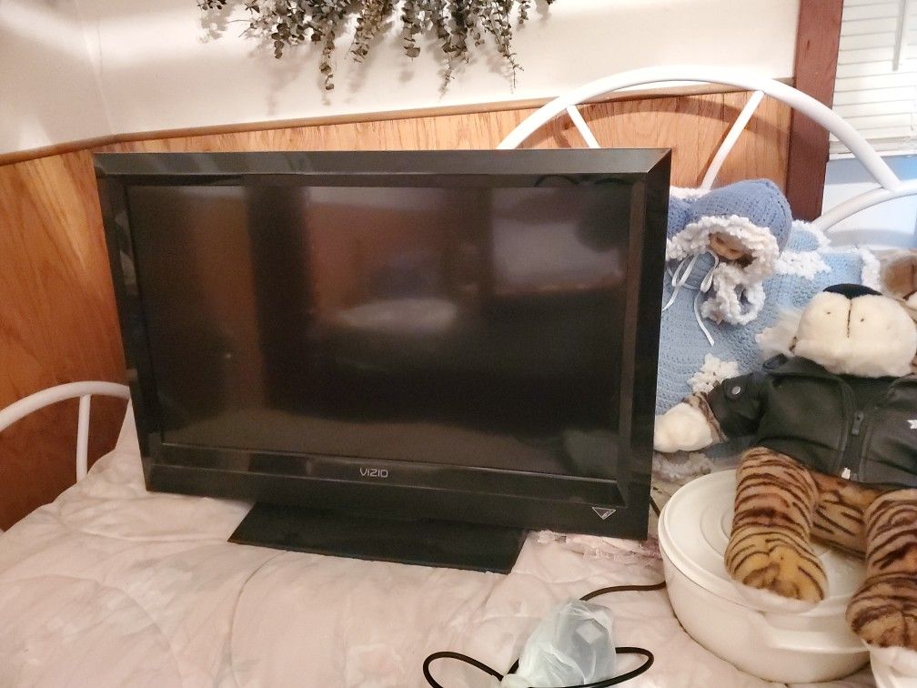37 In VIZIO tv Exvellent Condition Smart Tv