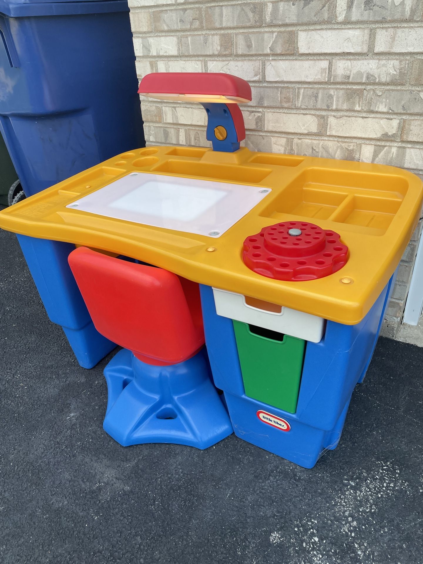 Little tikes art desk with light replacement parts sale