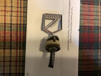 vintage Buick Park Avenue hood https://offerup.com/redirect/?o=b3JuYW1lbnQuSXQ= is designed for vehicles manufactured between 1985 and 1989.The orname