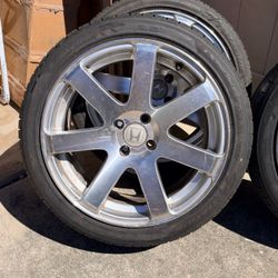17-inch Honda Rims with Lexani tires