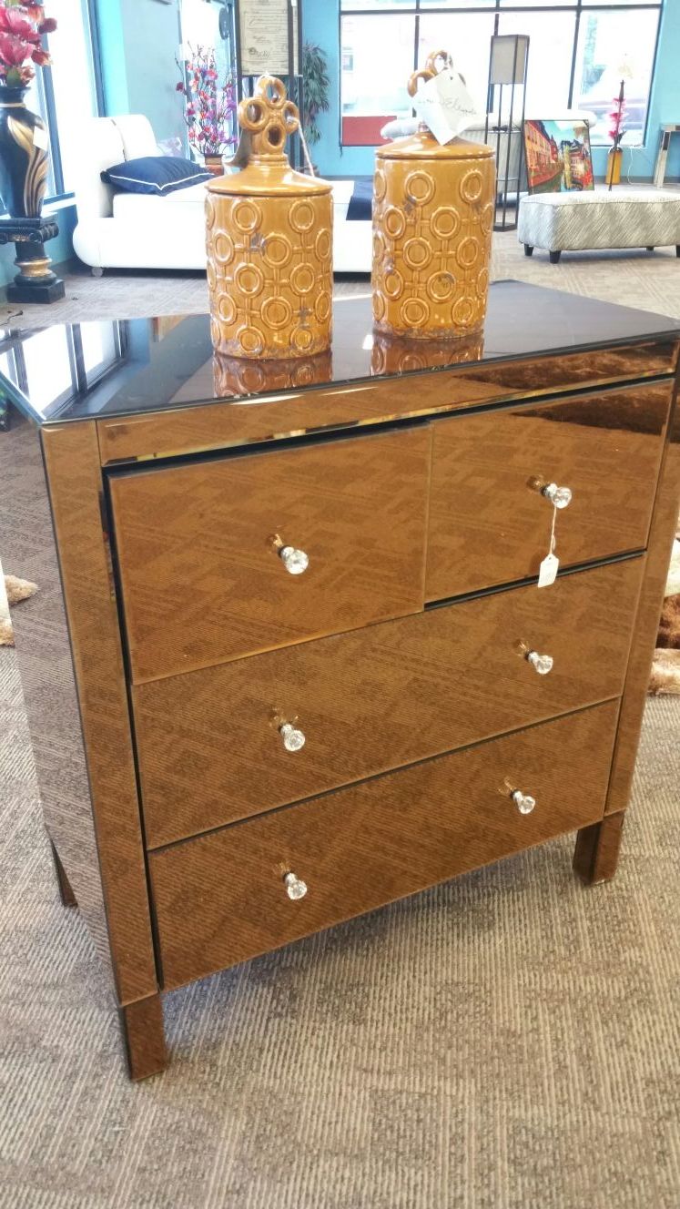 Mirror chest