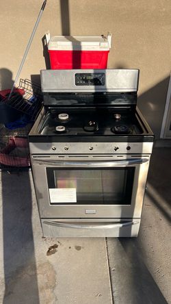Frigidaire Gallery Stainless Steel Gas Range