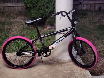 Mongoose BMX Bike Black with Pink Tires