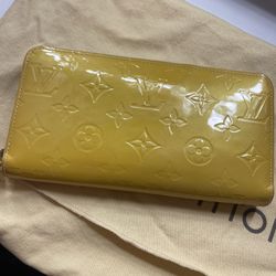 Louis Vuitton Yellow Vernis Zippy Wallet 