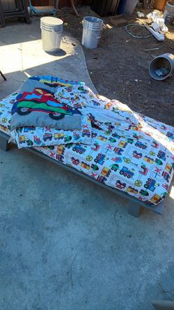 Toddler bed