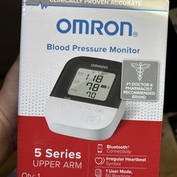 Omron 5 Series Upper Arm Blood Pressure Monitor