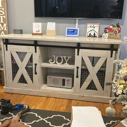Farm Style Tv Stand 