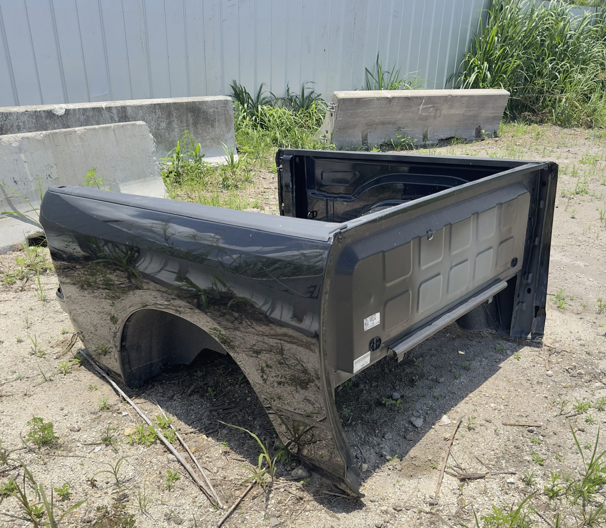 RAM TRUCK BED FOR GOOD PRICE!!!!