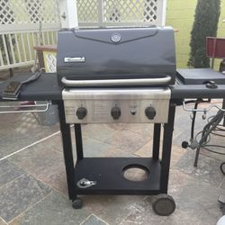 Kenmore 3 Burner  Gas Grill With Side Burner