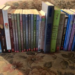 Light Novel Lot 6 Books for Sale in Plano, TX - OfferUp