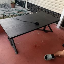 Raising/standing table black/big