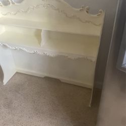 Full Size White Bed Room 