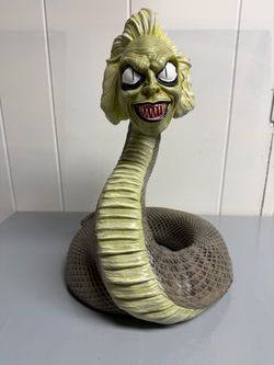 Beetlejuice Snake Statue Warner Bros.