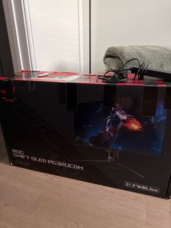 ASUS ROG Swift OLED PG32UCDM