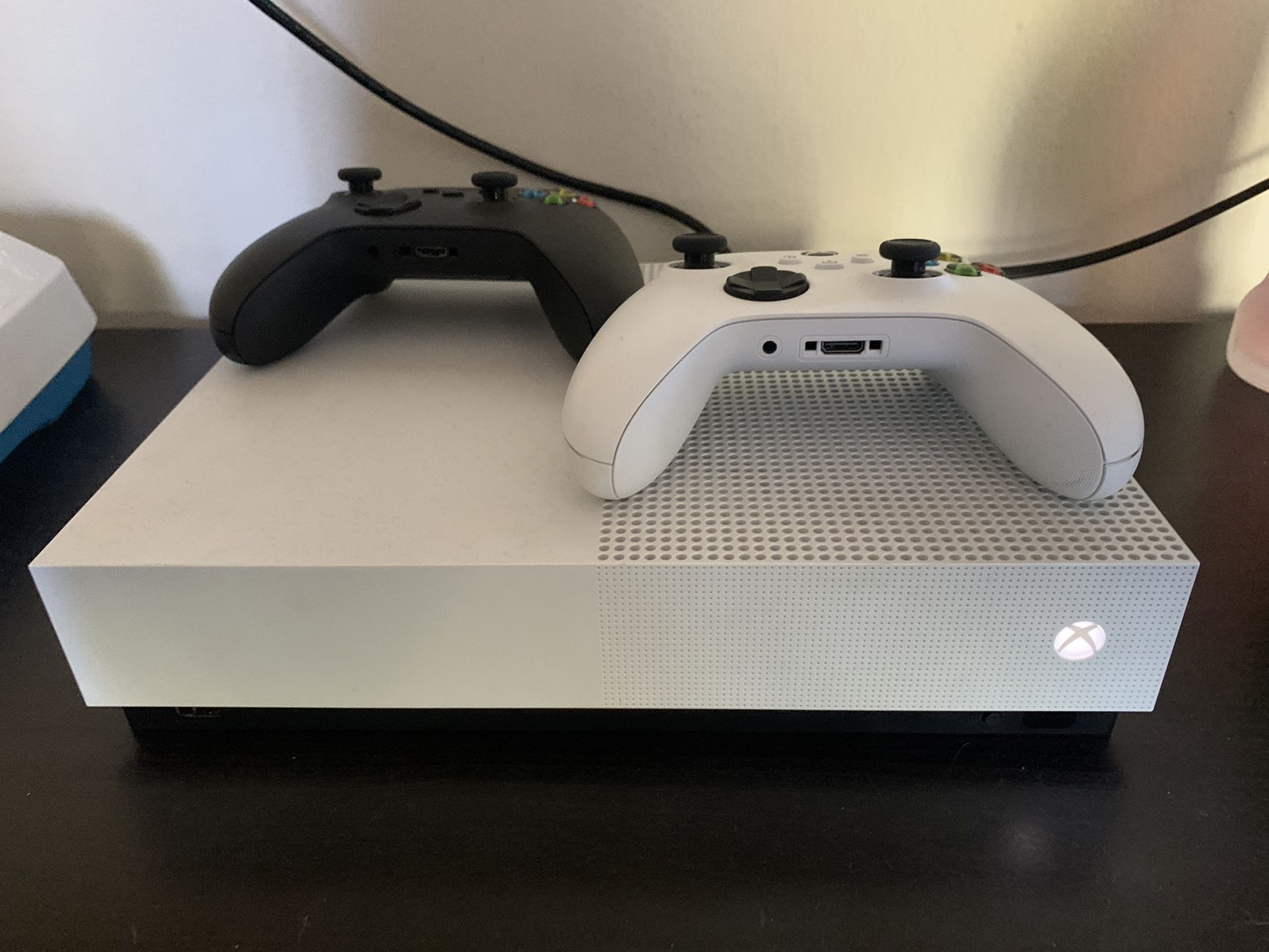 $210 Firm On Price No Offers Xbox Great Condition !