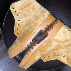 Liliana Golden Velvet boots(needs Laces) Women’s size 10