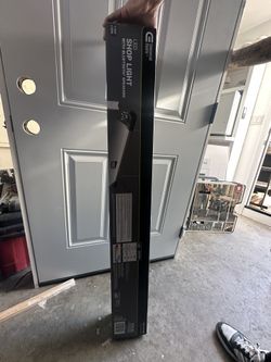 BRAND NEW NOT OPENED LED shop Light Bluetooth 