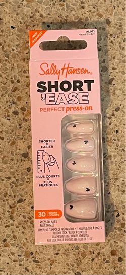 Sally Hansen Short 'Ease Press-On Nails – Heart to Art