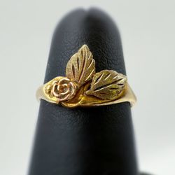 Vintage Art Deco 10k solid two tone gold Rose with leaves flower ladies ring sz 5.5