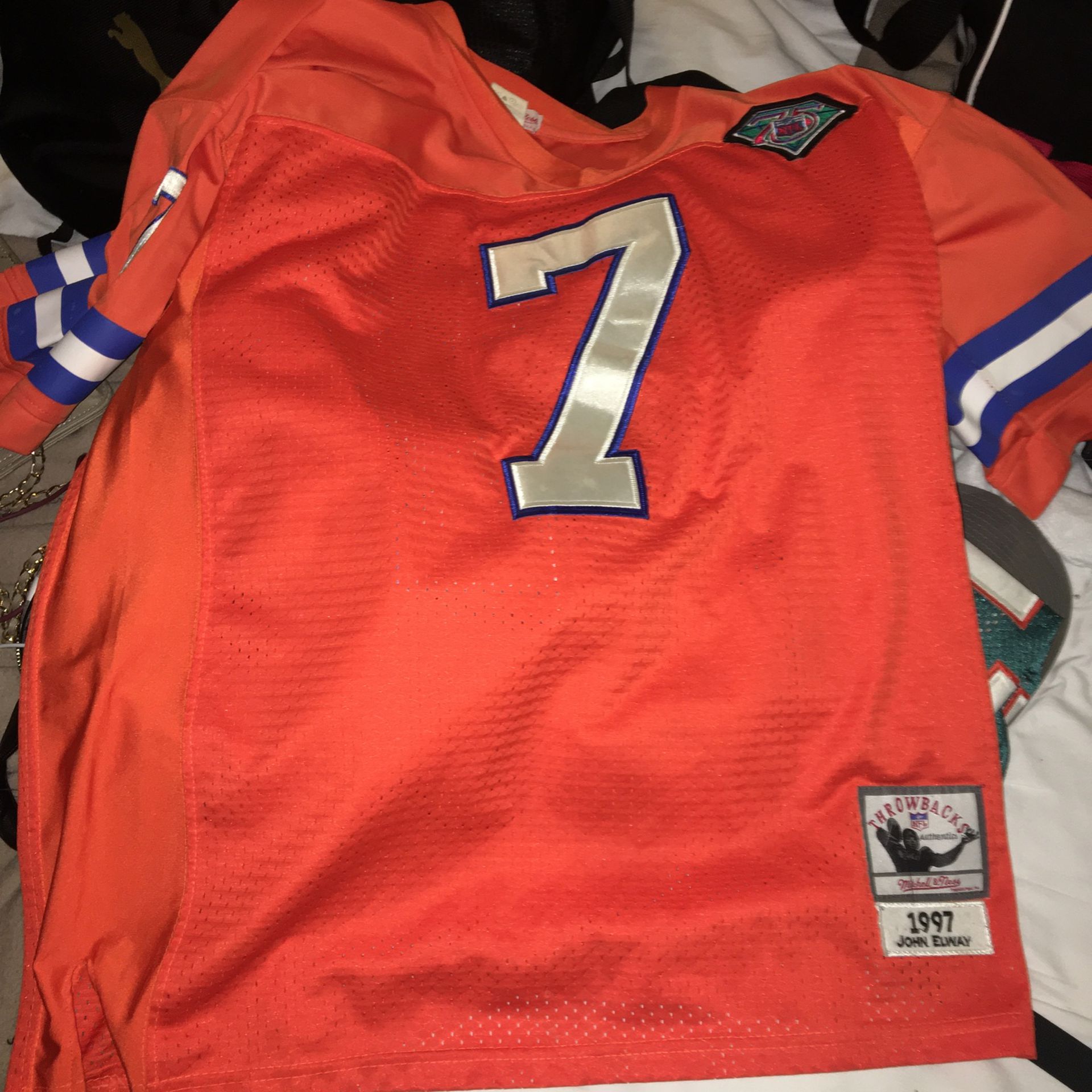 Size Large Elway Jersey .  Fully Stitched In Excellent Condition .
