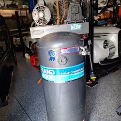 5hp Air Compressor Complete With Hose