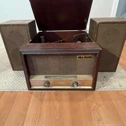 Vintage Silvertone High Fidelity Stereo System 
