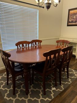 Wooden Oval Dining Table with 6 Chairs