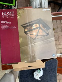 Flush exterior light