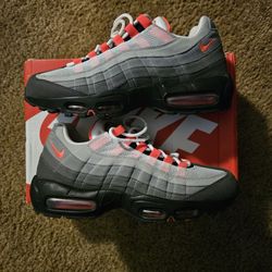 Nike Air Max 95 OG Solar Red (2018) AT2865-100 - US 9 M/10.5 W

