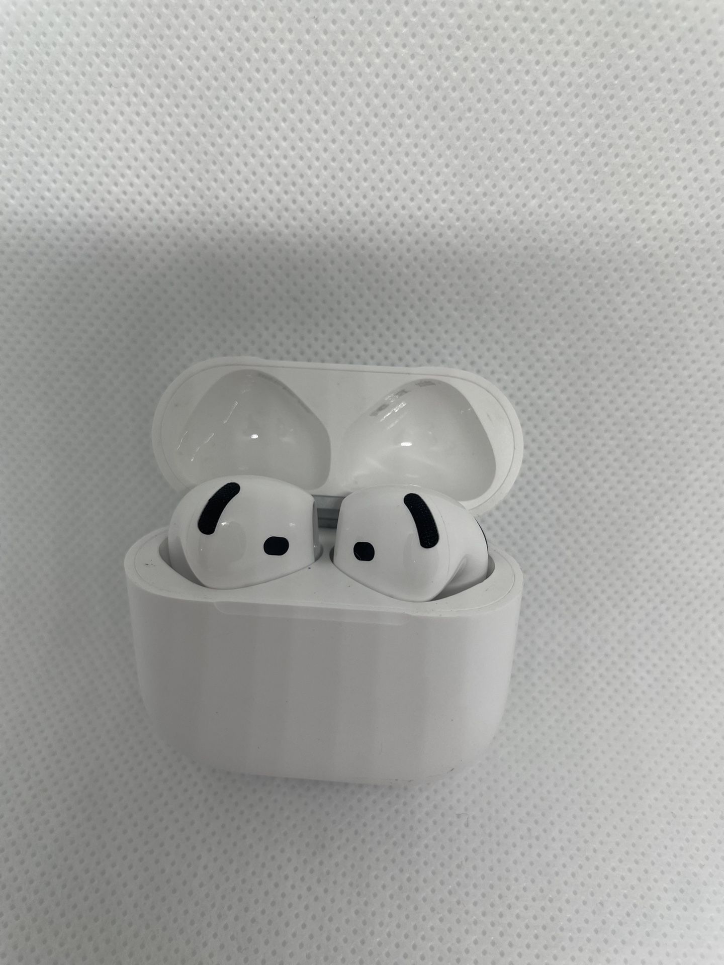 AirPods 4th Generation ANC