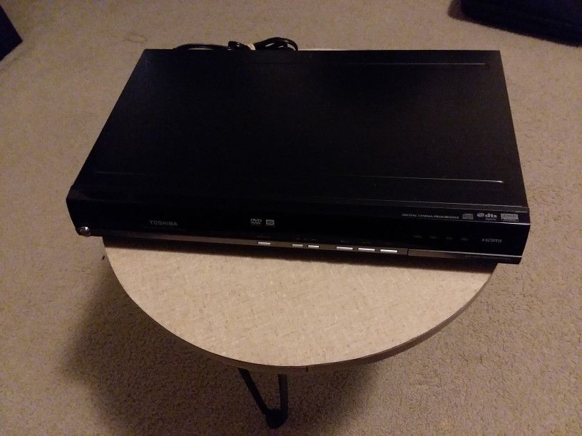 Toshiba DVD Player & Recorder w HDMI