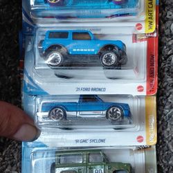 Hot Wheels - Includes 1 SUPER TREASURE HUNT + 48 Others