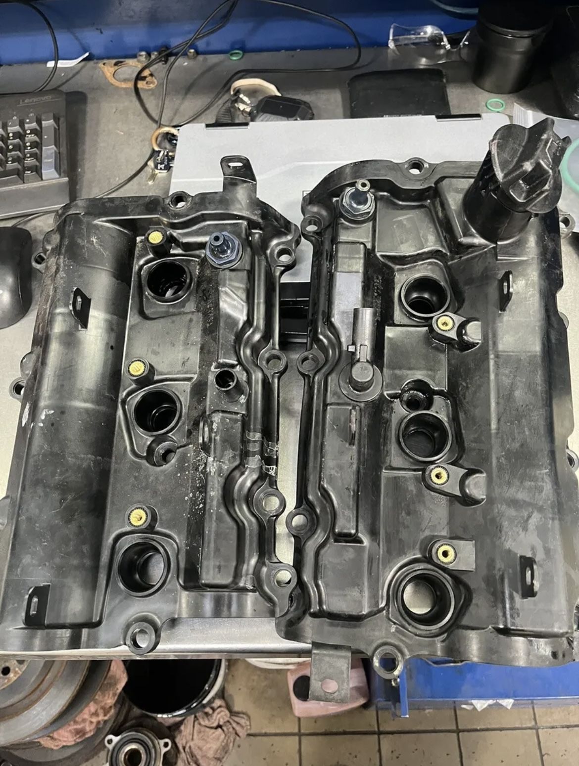 08-19 Infiniti G37 Q50 Q60 Nissan 370z VQ37VHR Left And Right Valve Covers