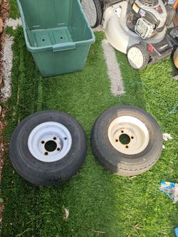 Golf car wheels