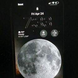 iPhone 16e 